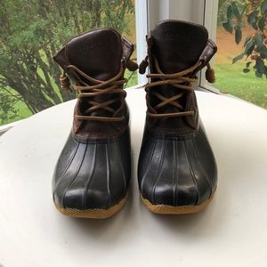 Sperry Woman’s Duck Boot, size 9